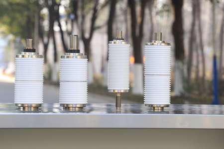 真空開關(guān)管結(jié)構(gòu)及工藝有怎樣的特點和優(yōu)勢？